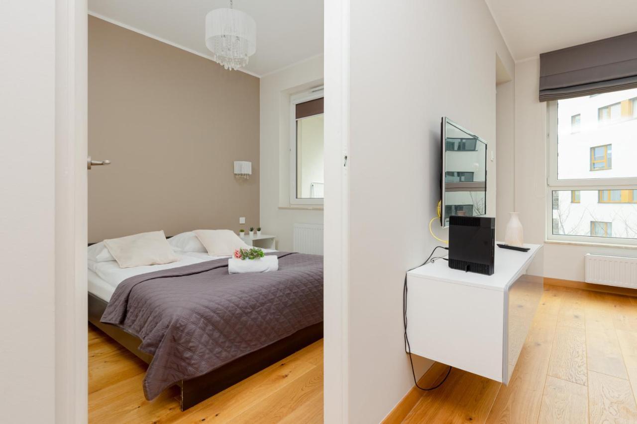 Kolorowy Goclaw Apartment By Noclegi Renters Warsaw Luaran gambar
