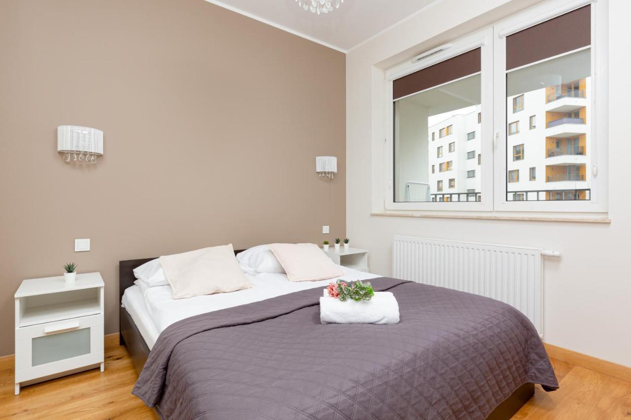 Kolorowy Goclaw Apartment By Noclegi Renters Warsaw Luaran gambar